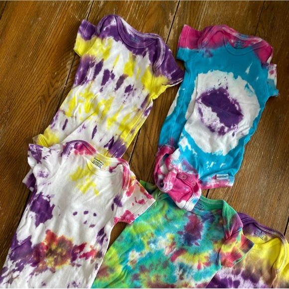 3-6 month handmade tie dye baby onesie bundle - Picture 2 of 3